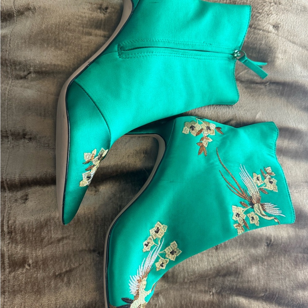 Brand new satin green Zara boots size 38